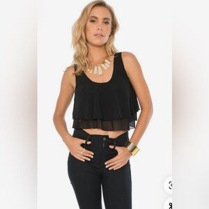 Woman’s Black Chiffon Ruffle Flowy layered crop tank top. Size M.